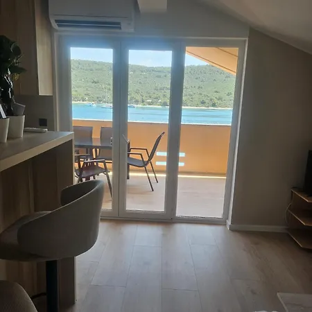 Apartmán 5m To Sea, Breathtaking View, Newly Renovated